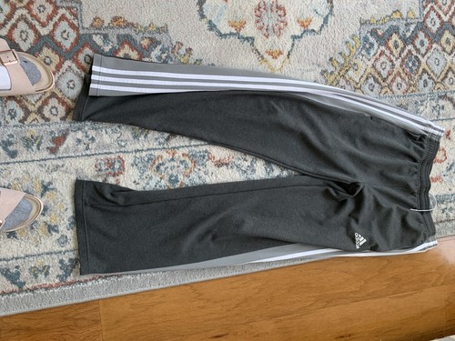 Boys Adidas Pant - Picture 3 of 3