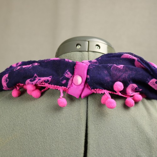 Kitty Cat Print Pom Pom Fringed Circle Scarf Purple Pink Snap Close One Size - Picture 5 of 14