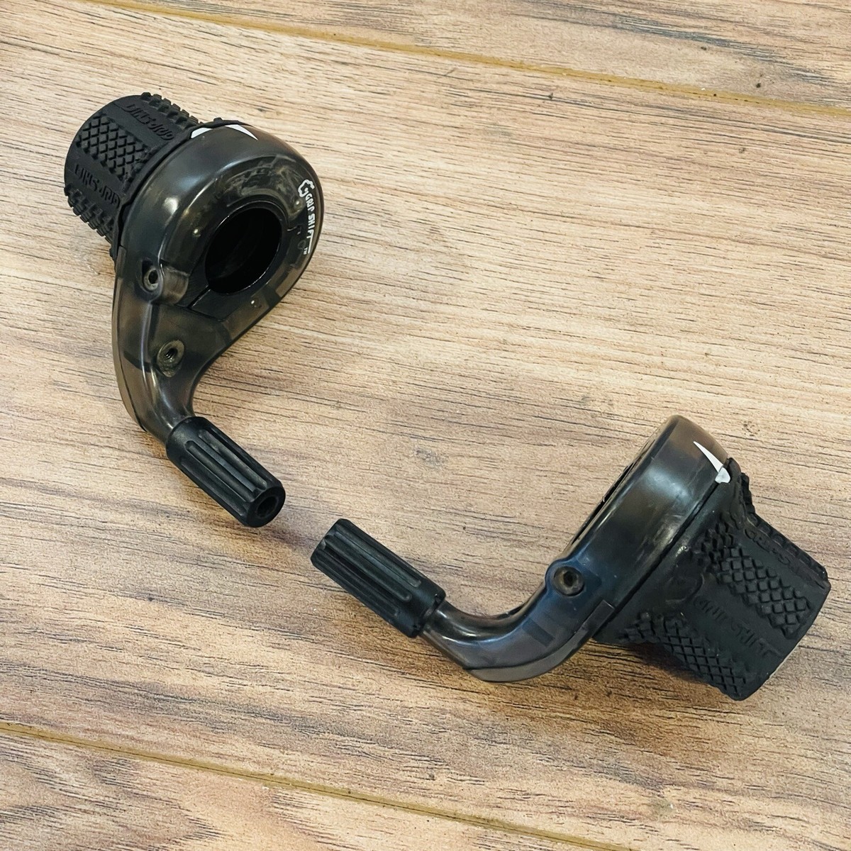 Used Grip Shift X-Ray SRT-800 8 Speed Mountain Bike Shifters Used Grip Shift X-Ray SRT-800 8 Speed Mountain Bike Shifters