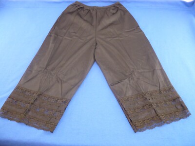 Velrose Irregular Nylon 28'' Adjustable Culottes With 3 Layer Lace(3498)