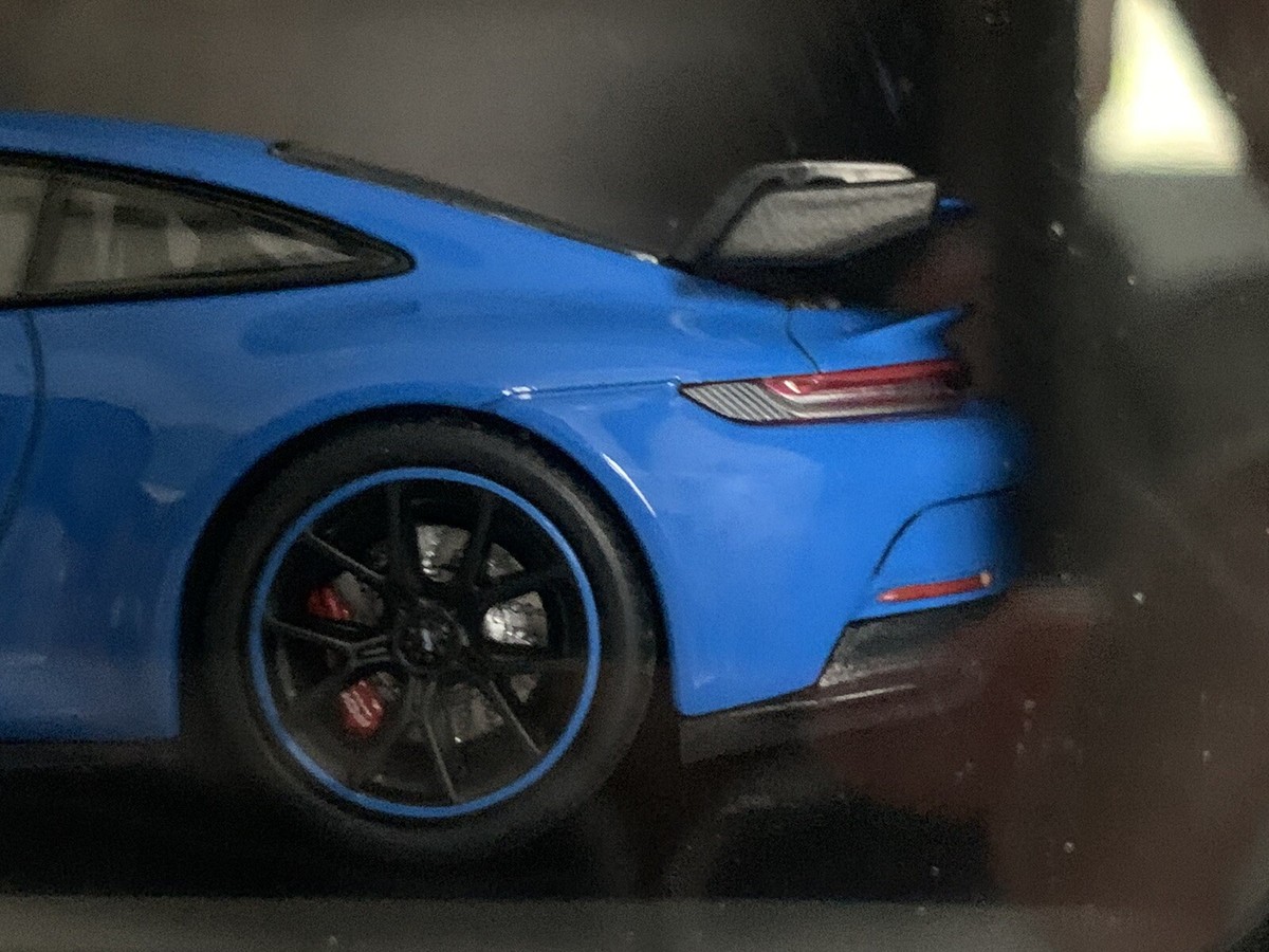 911 GT3 992 シャークブルー 1/43 スケール ミニチャンプス Amazon | MINICHAMPS 特注 1:43 PORSCHE 911 GT3 シャークブルー
