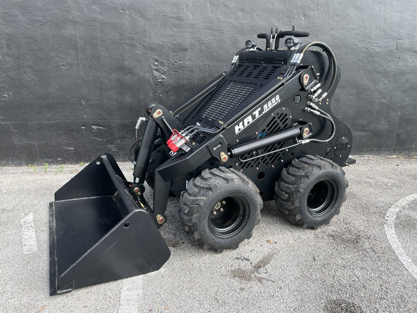 mini skid steer