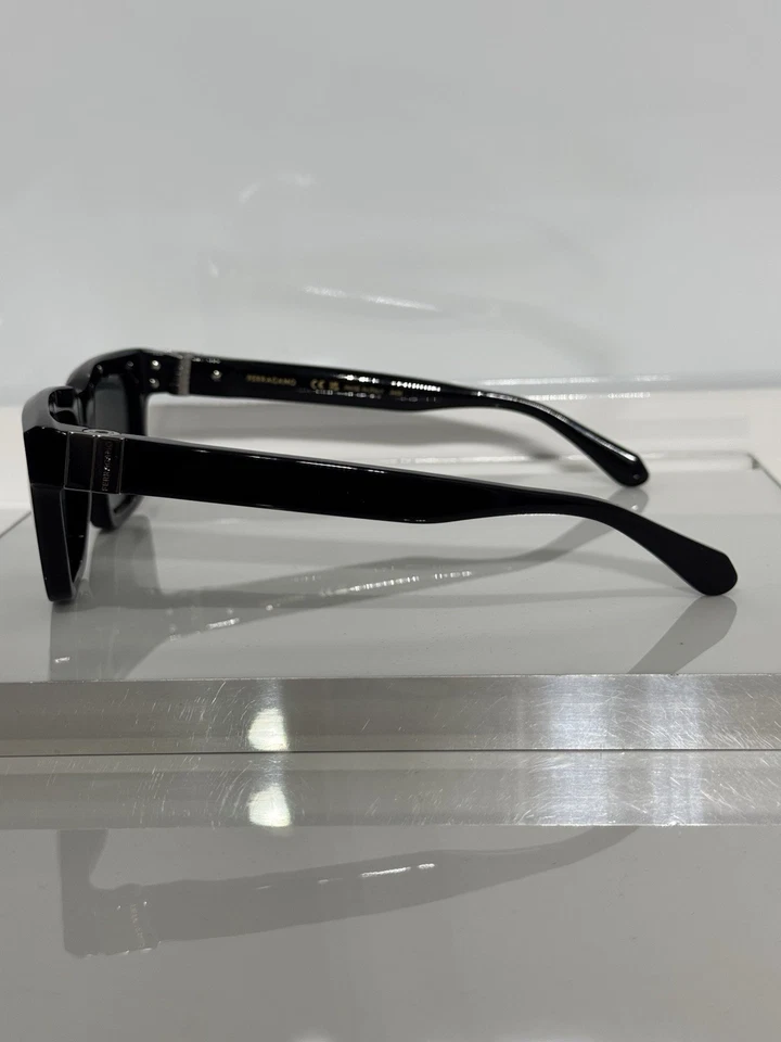 Gafas de sol polarizadas personalizadas Salvatore Ferragamo SF2995 negras gruesas acetato Foto 4 de 4