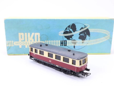 PIKO 5/6100 VT 135 082 DR (DDR) Beige/Red Diesel Locomotive HO DC
