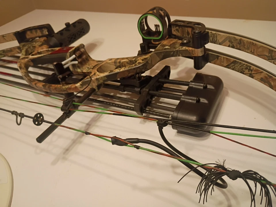 2002 Hoyt Hypertec Xt 2000 Compound Bow - Image 3 of 4