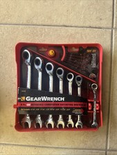 8 Pc. Standard Reversible Combination Ratcheting Wrench Set. Gearwrench 9533n