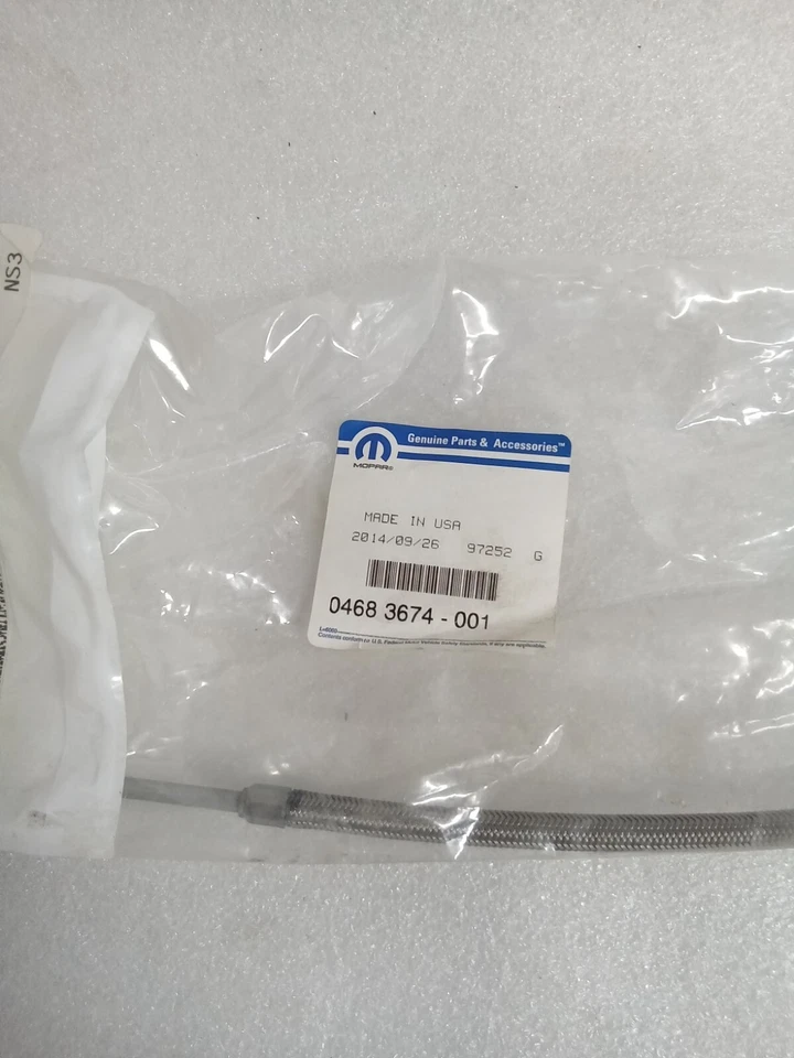 Cilindro maestro de freno de tubo Dodge Grand Caravan 1997-2000 OEM Mopar 4683674 Foto 3 de 4