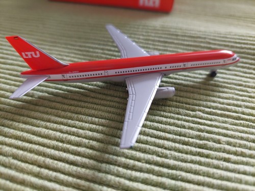 herpa wings - 1:500 -  LTU Boeing 757-200 Art.-Nr. 503747- OVP - Bild 4 von 5