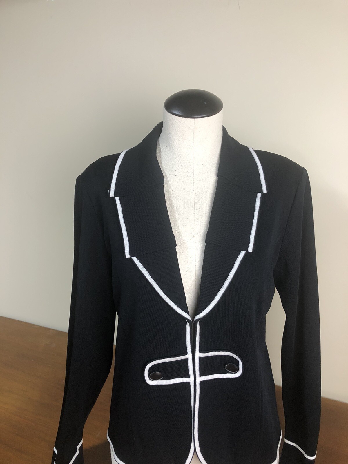 MING WANG KNIT BLACK WHITE TRIM JACKET 