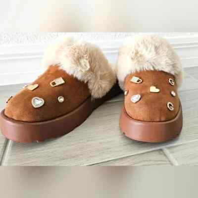 GBG LA Platform chunky Clog Slippers Gold Charms Faux Fur Lined Warm Cozy Mules