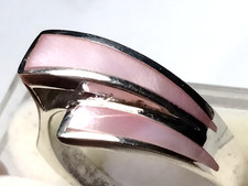 CHARMING MOP INLAYS IN TRENDY STERLING SILVER.925 RING SIZE 7.75-8.0