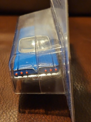 Chevy Impala 2002 Revell 1:64 1961 coleccionable Chevy nuevo - Imagen 4 de 6