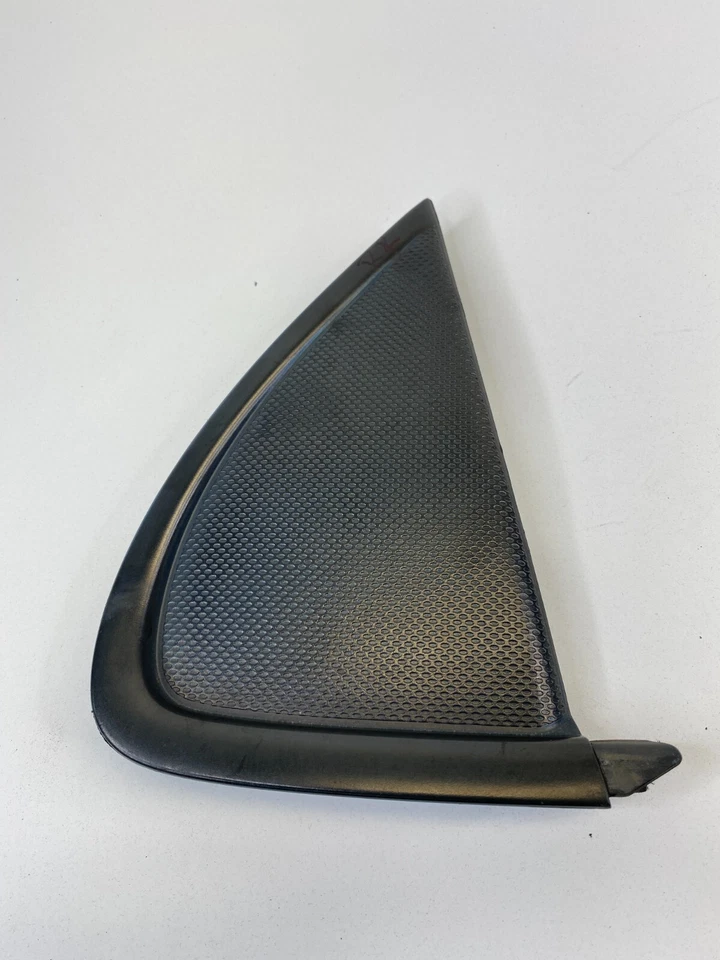 2001-2006 Sebring Sedan Rear Right Back Door Exterior Trim Corner 04805338AB OEM — 第 2/4 张图片