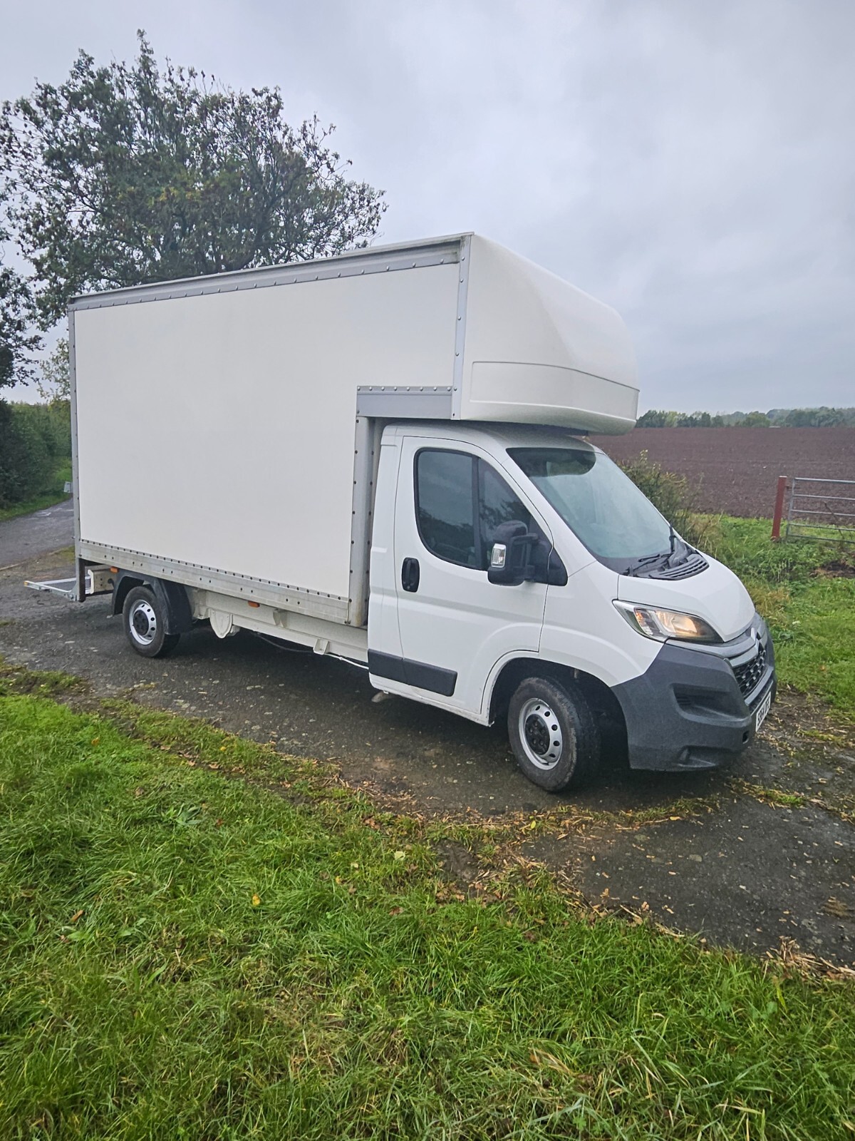 2015 Citroën Relay 2.2 Hdi 6spd lwb Luton Box van with tailift eBay