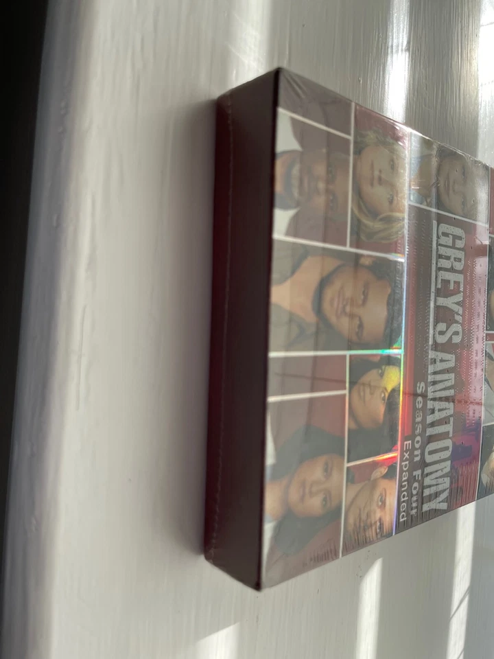Greys Anatomy Season Four Expanded 5 Disk Set 2008 Sealed New - Image 2 of 4