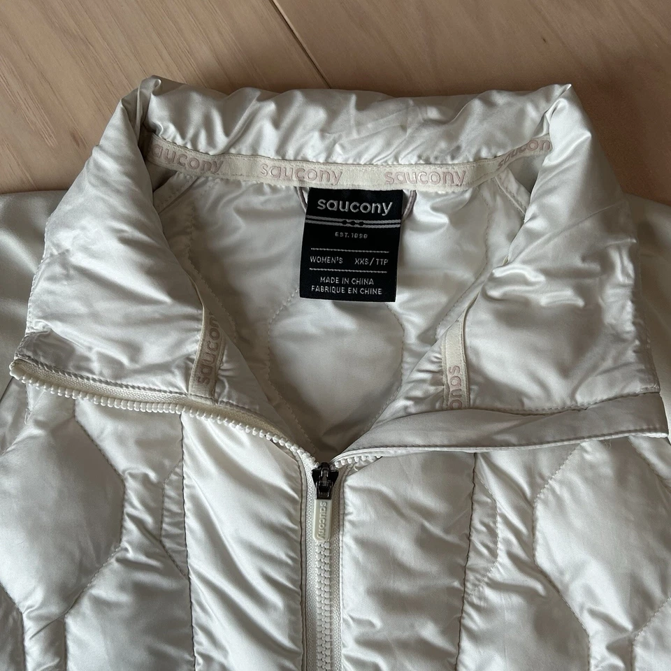 Pullover Saucony Solstice OysterPuff 1/2 cremallera marfil manga larga para mujer 2XS Foto 4 de 4