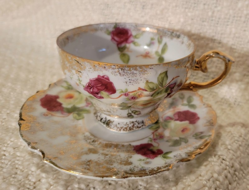Add a touch of vintage charm to your kitchen or collection with this classic set