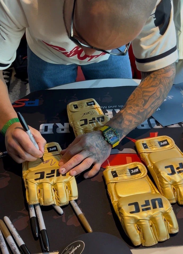 Fighting Nerds Autographed UFC MMA 8x10 Photo Full Auto PSA DNA COA All 4 - Image 2 of 4