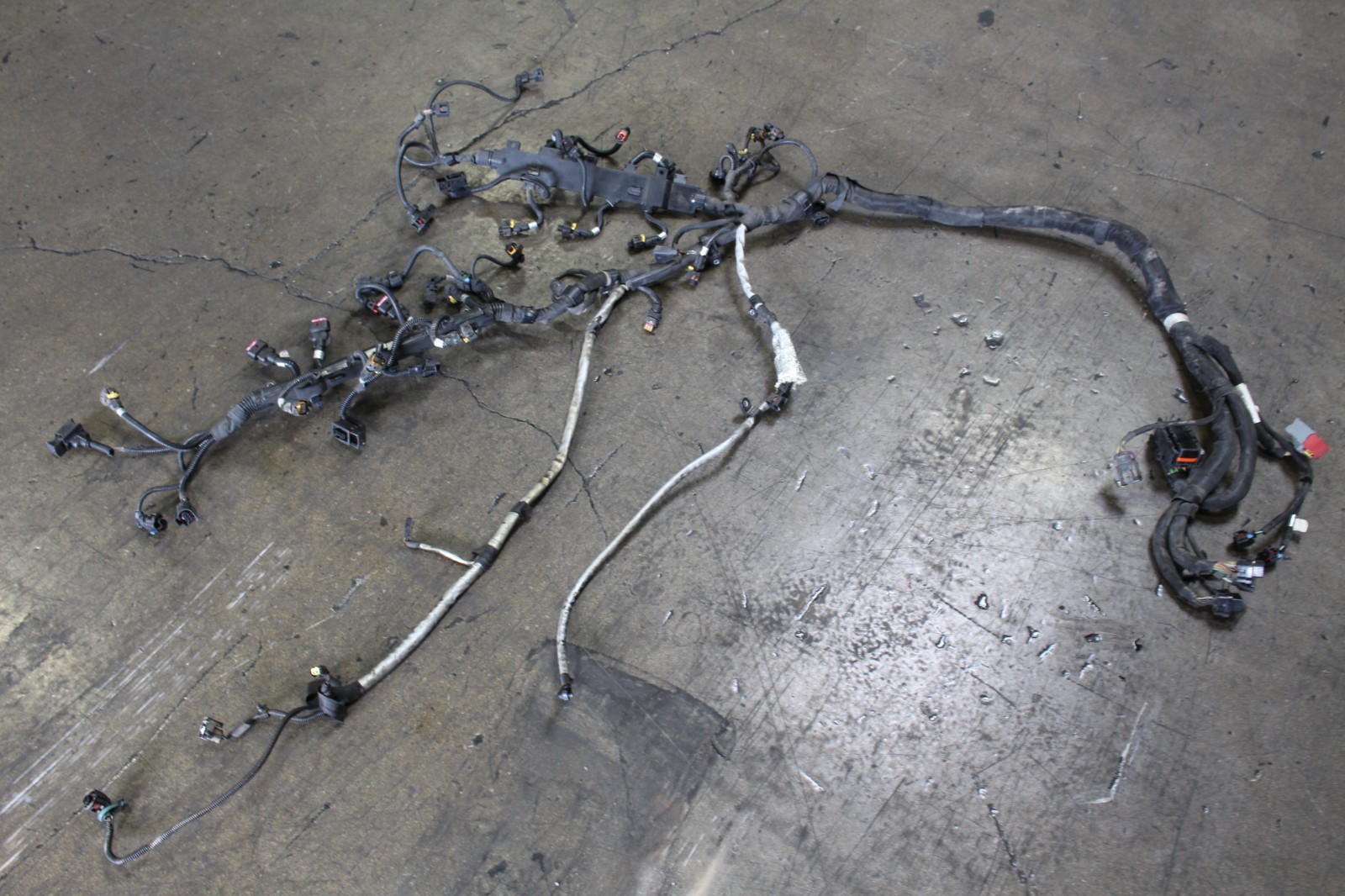 Ferrari California T, Main Engine Wire Harness, Dmg, Used, P/N 314808