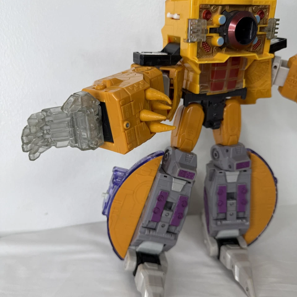 Vintage Transformers Armada Unicron Action Figure 2003 Hasbro Takara Electronic - Image 4 of 4