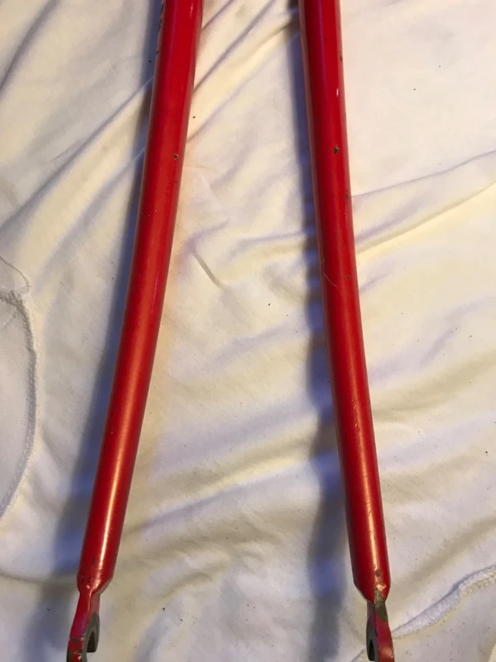 Horquilla de acero especializada con orejetas Foto 2 de 4