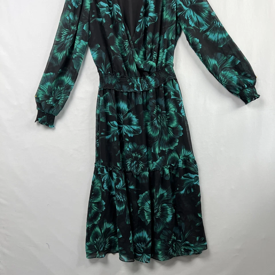 Vestido de gasa White House Black Market talla 8 midi con volantes dobladillo floral verde Foto 2 de 4