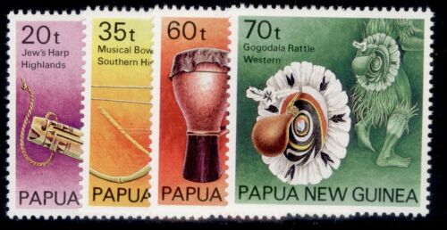 PAPUA NUOVA GUINEA QEII SG628-631, 1990 set strumenti musicali, nuovo nuovo di zecca. - Foto 1 di 1