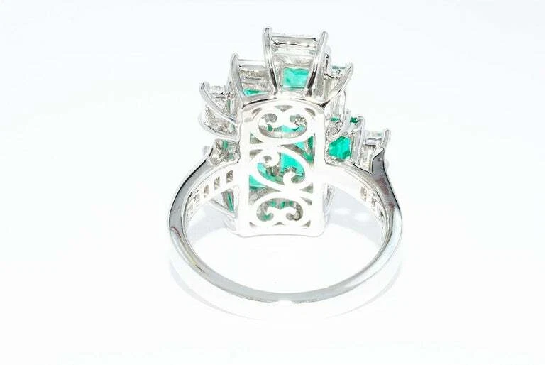 Multi Shape Emerald Cut 2.69CT Colombian Emerald & Clear White CZ Handmade Ring - Image 4 of 4