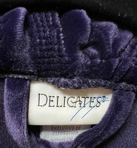 VTG Delicates Housecoat Robe Women Sz M Purple Velvet Velour Cuff Collar Detail - Picture 4 of 9