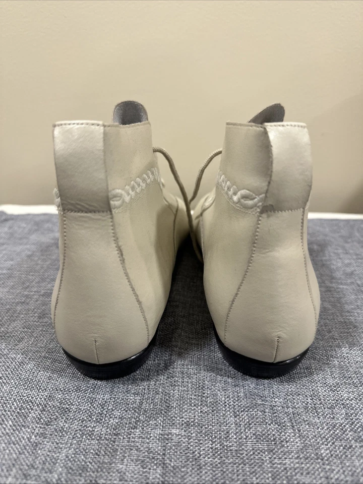 Botín de cuero tejido con cable marfil vintage años 80 7-1/2 marfil hecho por el hombre raro Foto 4 de 4