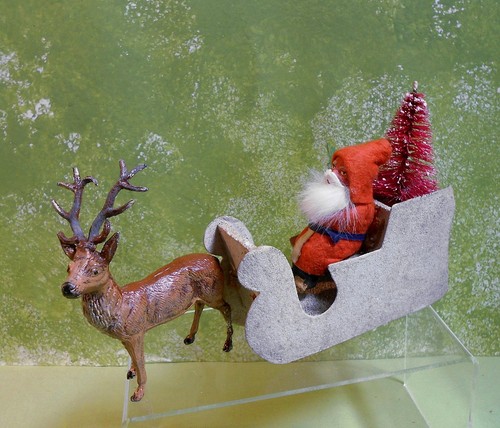 German Santa in Sleigh and Reindeer - Germany, Rabbit Fur Beard - Picture 4 of 4