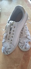 ANDRÉ Baskets Femme blanches brodées t.37 motif floral doré/gris T.37