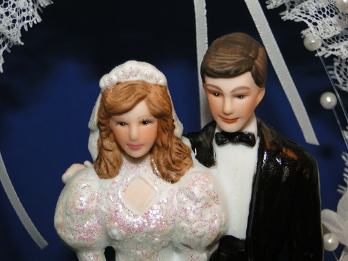 New Wilton Designer Series Dreams Come True Wedding Cake Top # 118-405 - Picture 4 of 12