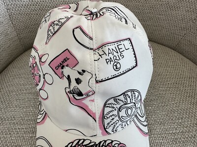 ⭐️新品未使用⭐️CHANELキャップ⭐️ジェニー着用⭐️超レア♡翌日までの発送♡ NEW 100%AUTHENTIC Chanel 23P White/Black/Pink Logo Cotton