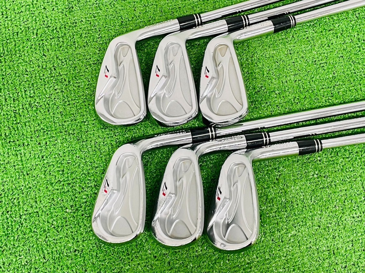 Taylormade r7 Forged Iron 5-9+PW RH Ns Pro 950GH Stiff Flex Steel 