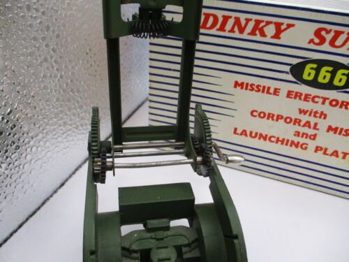 DINKY SUPERTOYS # 666 CORPORAL MISSILE ERECTOR VEHICLE ORIGINAL NEAR MINT IN BOX - Picture 4 of 24