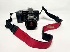 Minolta Maxxum 7000 w/ Maxxum AF Zoom 28-85mm 1:3.5 22 -4.5 Lens