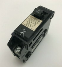 CROUSE HINDS MP115 15 AMP 1-POLE PLUG IN BREAKER