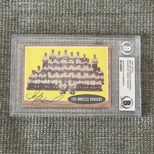 1962 TOPPS SANDY KOUFAX SIGNED LOS ANGELES DODGERS BASEBALL CARD AUTO #43 HOF