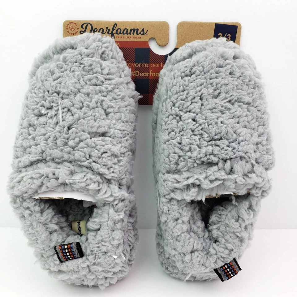 Zapatillas cerradas Dearfoams Skye para niños talla 2/3 gris sleet sherpa Foto 2 de 4