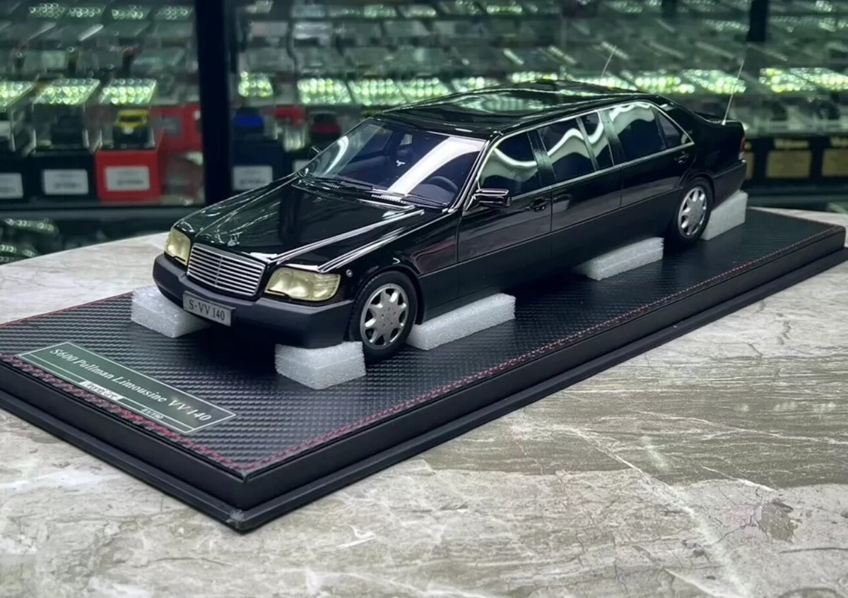 Mercedes-Benz S600 Pullman Limousine W140 (Black) [FrontiArt