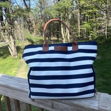 Sarah Wells Breast Pump Insulated Tote Bag for Breast Pumps - white navy stripe