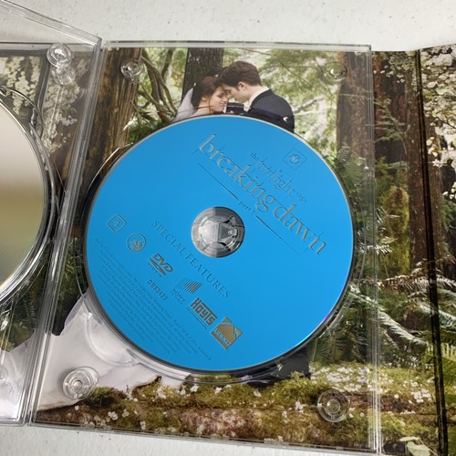The Twilight Saga Breaking Dawn Part 1 Dvd 3 Disc Limited Edition Region 4 Vgc - Picture 8 of 8
