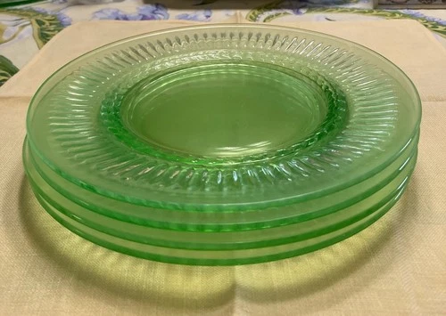 Lot of 4 Vintage Green Depression Glass Lunch Plates~Raised Inner Band with Leaf