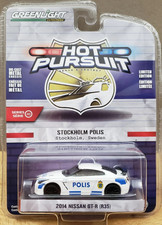 Greenlight 2014 Nissan GT-R R35 Stockholm Sweden Police Hot Pursuit Diecast 1:64