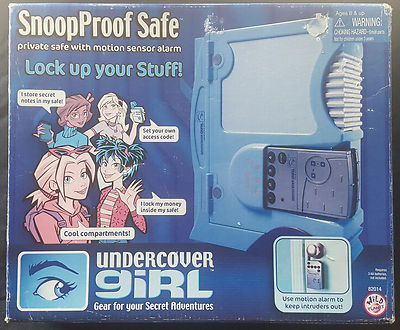 Undercover Girl - Lockable Snoop Proof Safe by Wild Planet - Vintage From 2002