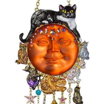 KIRKS FOLLY CAT LOVERS VENUS 88 MM SEAVIEW MOON WIND CHIME GOLDTONE/COPPER