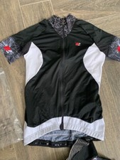  Pinarello  BIKE  Race JERSEY AND SHORTS size small   50% OFF made in ITALY