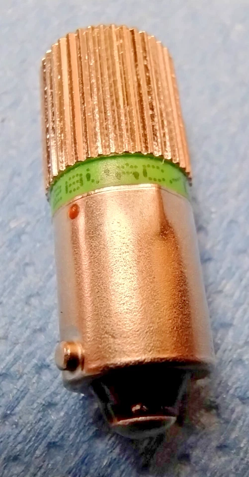 RS PRO LED Signalleuchte Grün 28V ac dc EBT P1 Sockel BA9s 10 St. - Bild 3 von 4