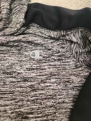 Boys Champion Black Sweatshirt Size 7/8 - Picture 3 of 6